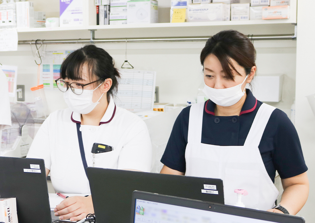 地域ケア病棟で活躍する思温病院看護師の様子